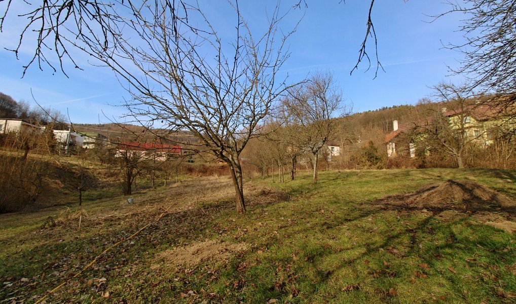 Prodej stavebního pozemku 2 066 m², Horní Lhota – náhled fotky 3