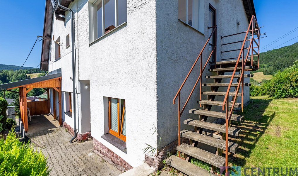Prodej domu 244 m² s pozemkem 2 438 m², Tanvald – náhled fotky 10