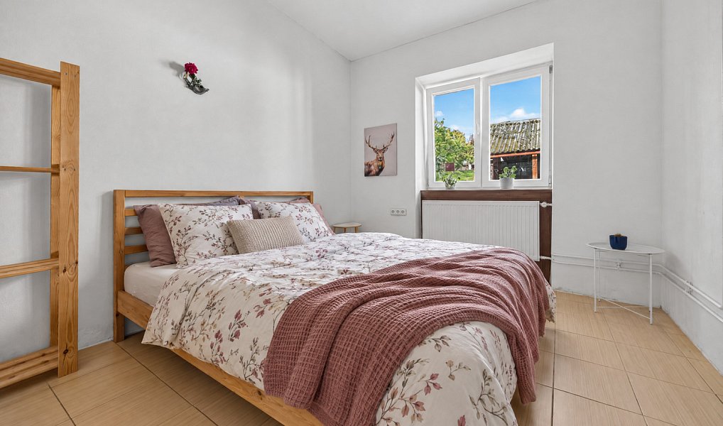Prodej domu 175 m² s pozemkem 515 m², Zlonice – náhled fotky 3