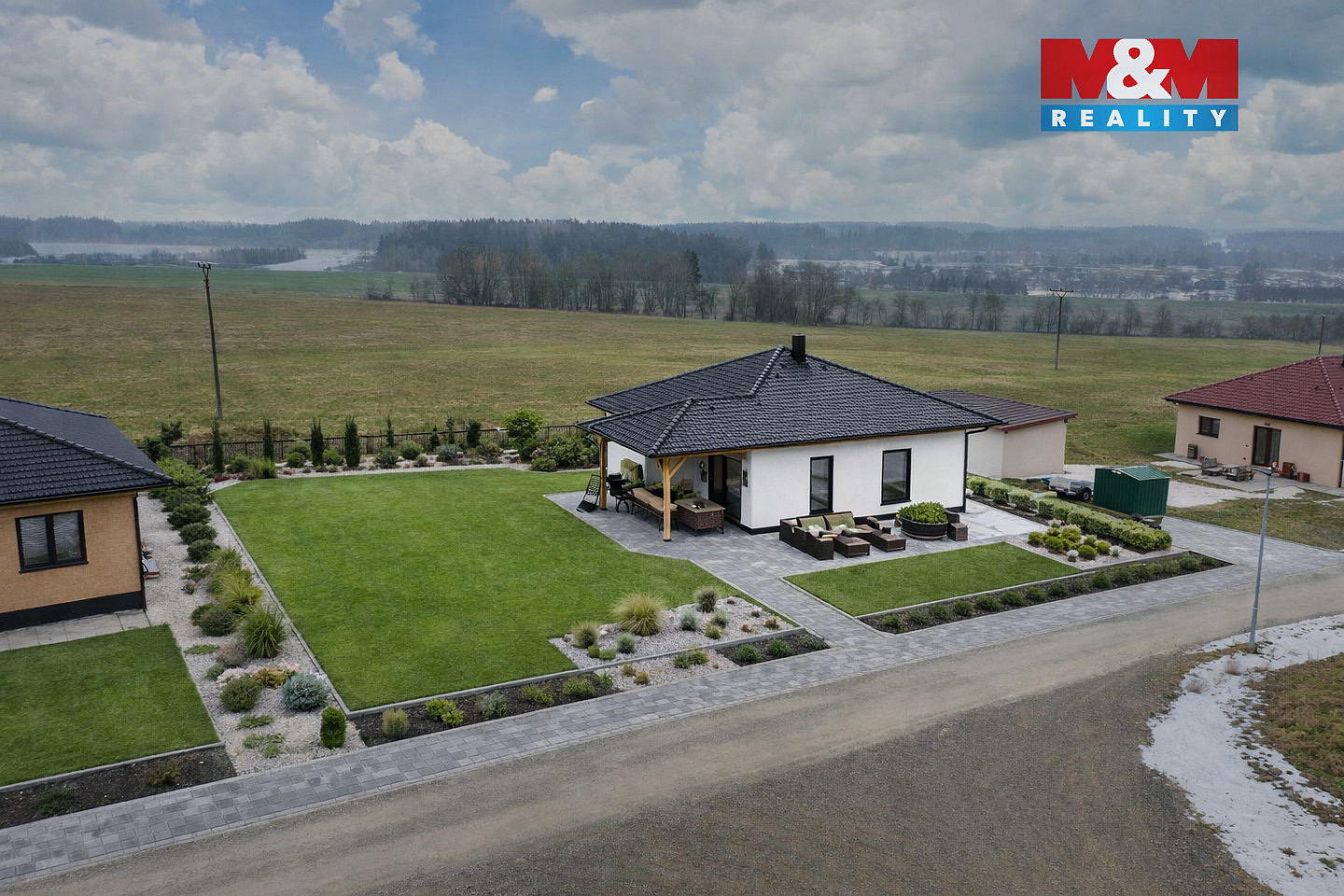 Prodej domu 101 m² s pozemkem 814 m² – fotografie 2
