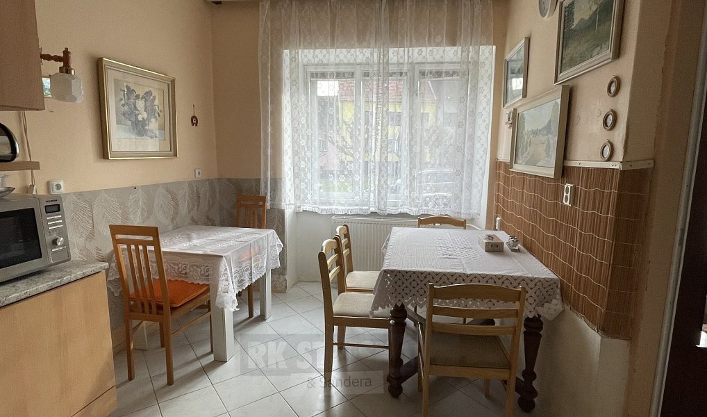 Prodej nájemního domu, činžáku 342 m², Velešín – náhled fotky 14