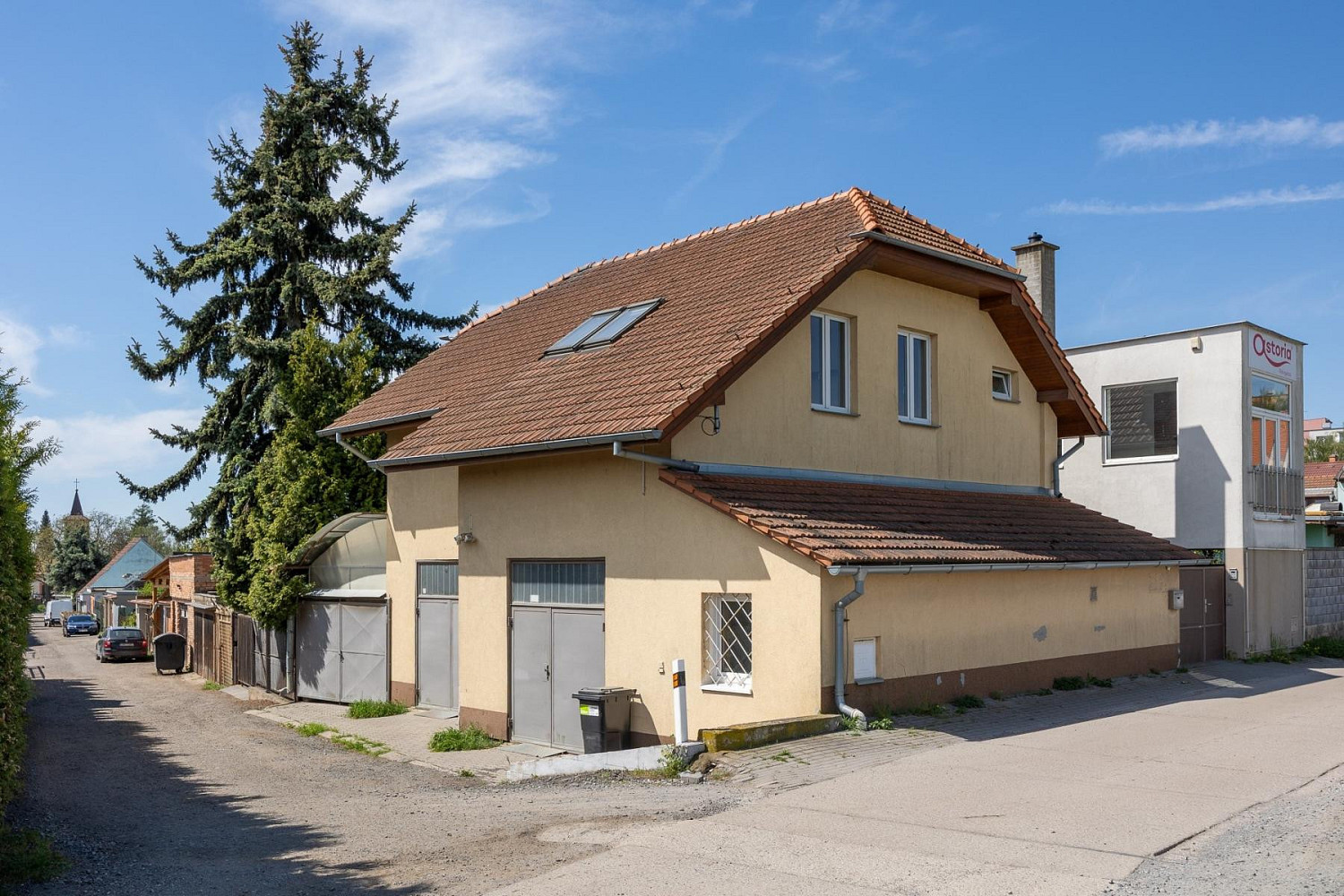 Prodej domu 283 m² s pozemkem 246 m²
