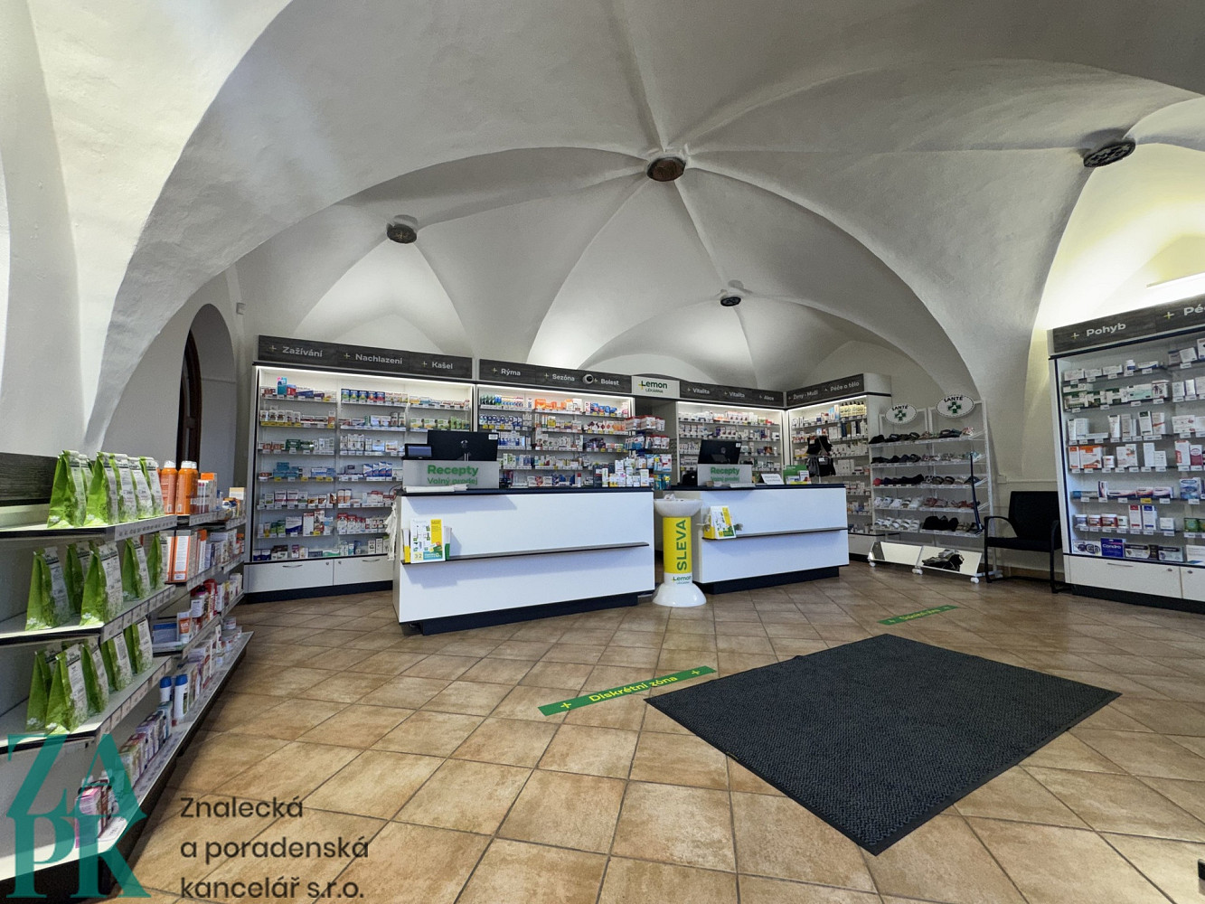 Pronájem obchodních prostor 226 m² — photo 2
