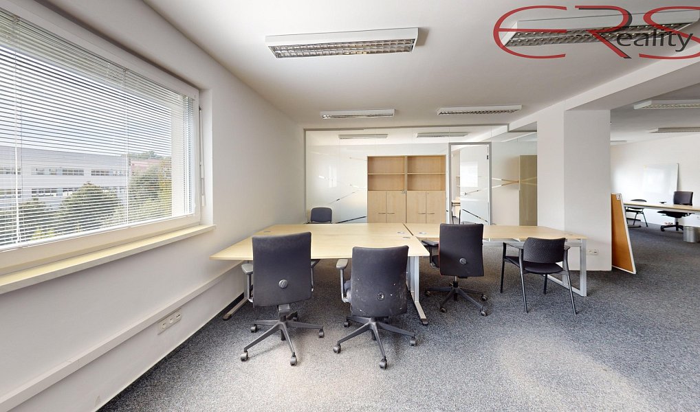 Prodej kanceláře 1 800 m², Mladá Boleslav – náhled fotky 9