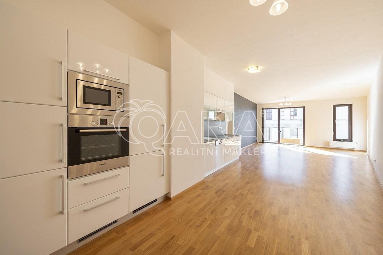 Pronájem bytu 3+kk 117 m²