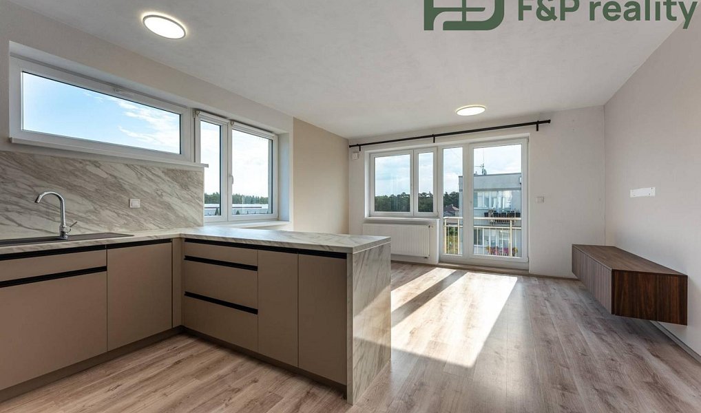 Pronájem bytu 2+kk 60 m², Velký Osek – náhled fotky 17