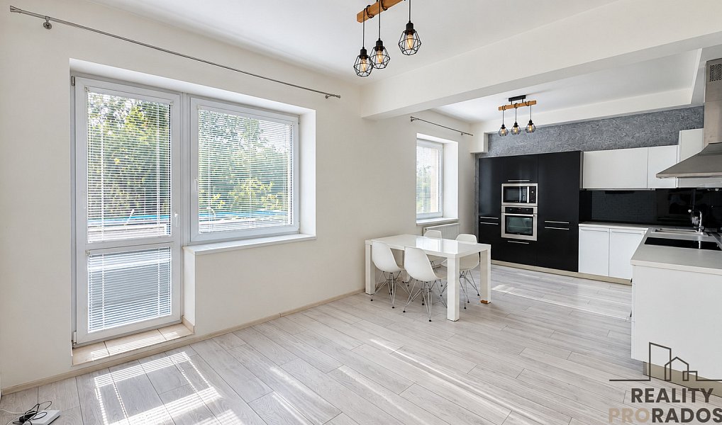 Pronájem bytu 2+kk 55 m², Hodonín – náhled fotky 3