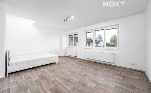Pronájem bytu 1+kk 45 m², Mirotická, Praha 4 - Libuš