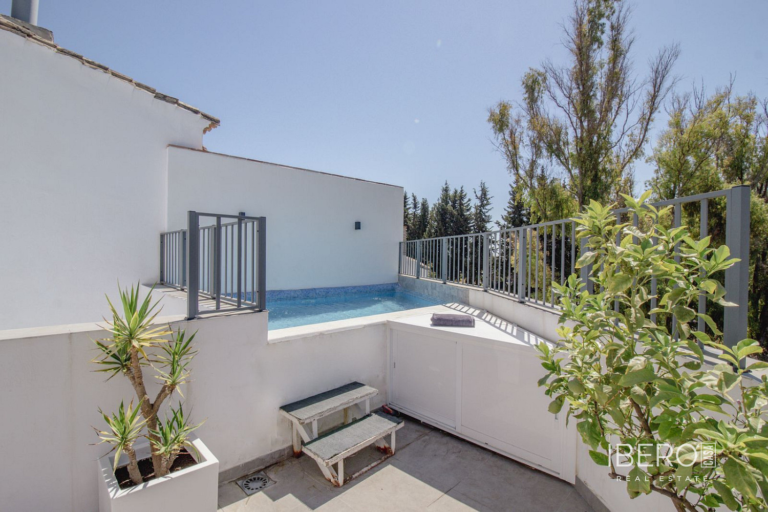 Prodej domu 336 m² s pozemkem 336 m²