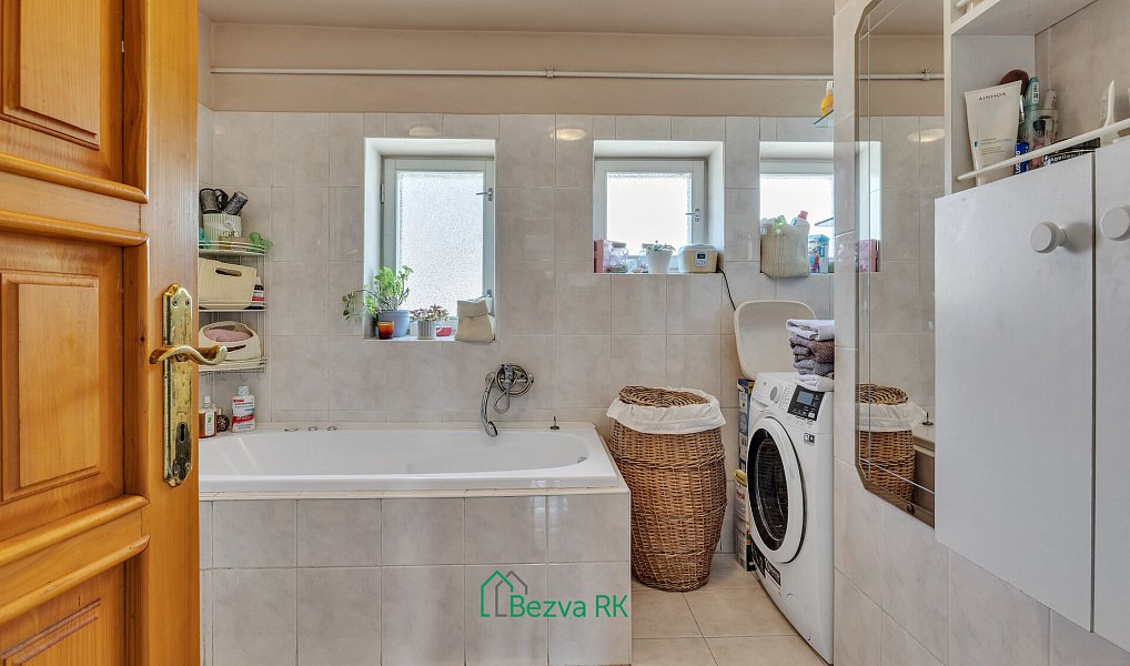Prodej domu 224 m² s pozemkem 542 m², Beroun – náhled fotky 12