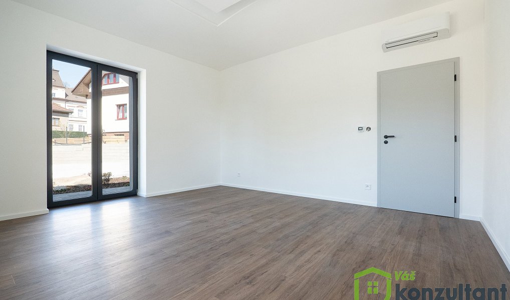 Prodej domu 277 m² s pozemkem 1 014 m², Osek – náhled fotky 15