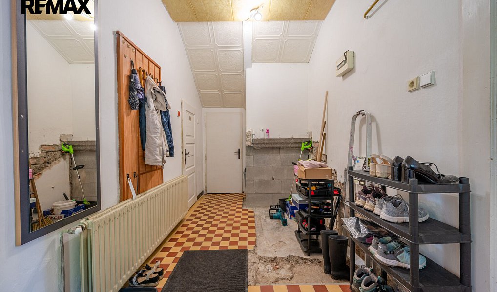 Prodej domu 230 m² s pozemkem 941 m², Kvasiny – náhled fotky 15