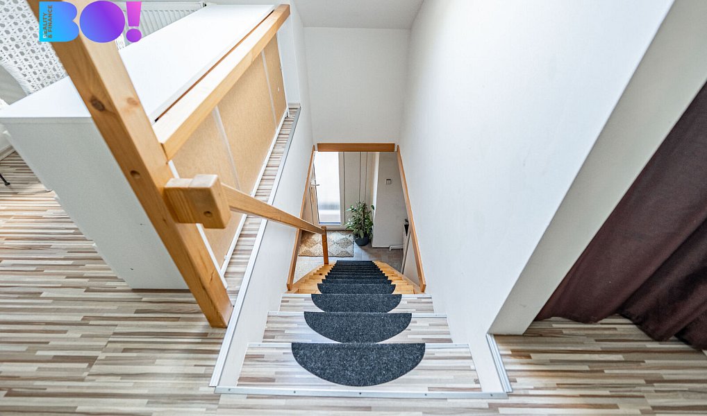 Prodej domu 180 m² s pozemkem 216 m², Znojmo – náhled fotky 31