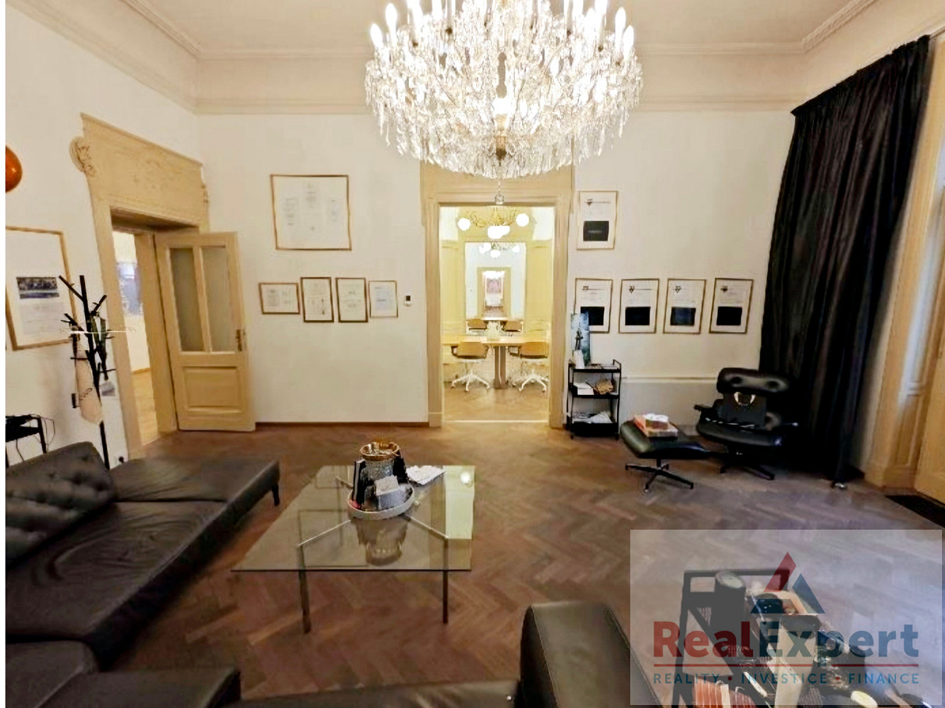 Pronájem kanceláře 630 m² — photo 3