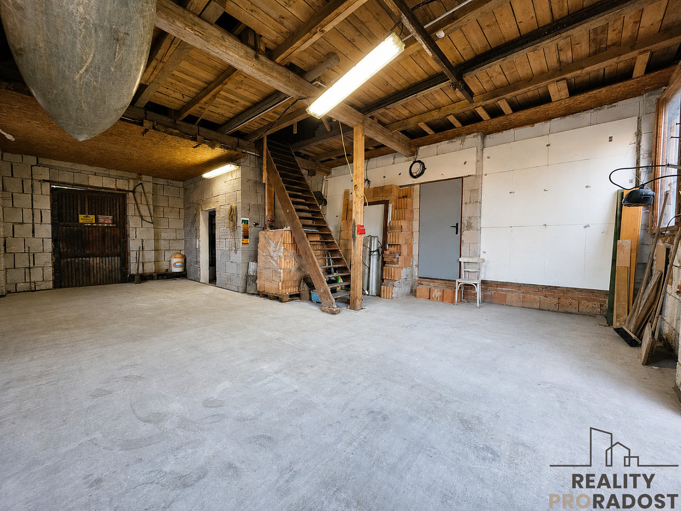 Prodej komerčního objektu (jiného typu) 174 m² – fotografie 3