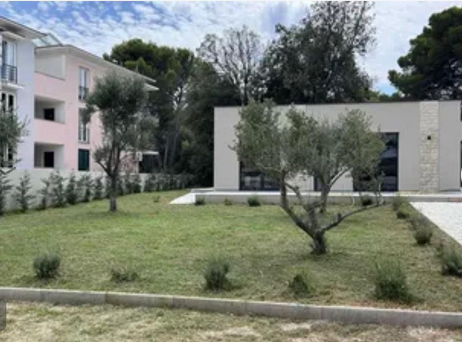 Prodej domu 222 m² s pozemkem 222 m²