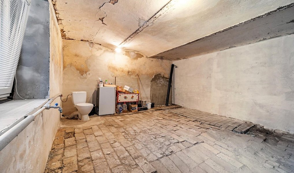 Prodej domu 162 m² s pozemkem 605 m², Hevlín – náhled fotky 34