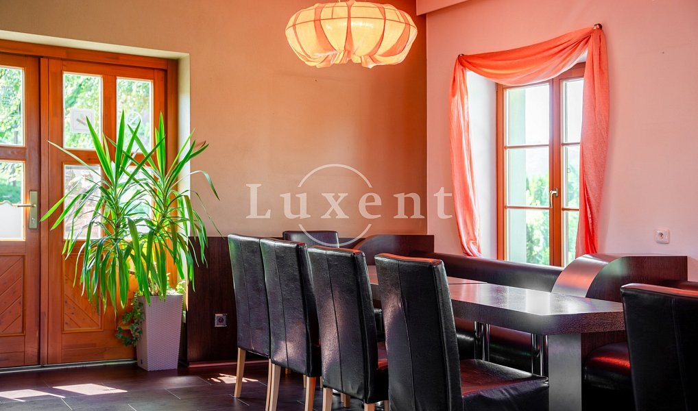 Prodej ubytovacího objektu 580 m², Kvítkovice – náhled fotky 8