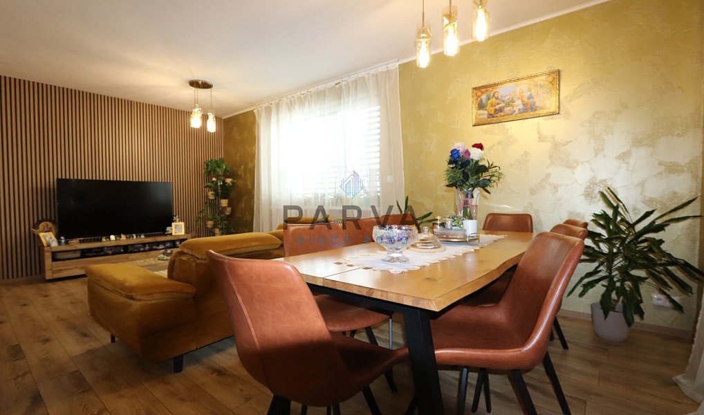 Prodej bytu 5+kk 118 m², Rokycany – náhled fotky 17