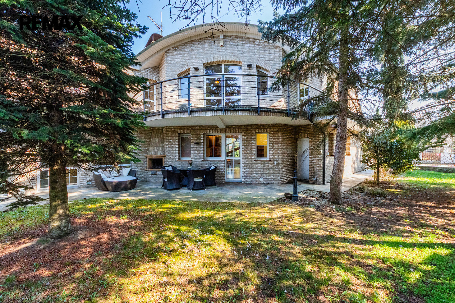 Prodej kanceláře 433 m²