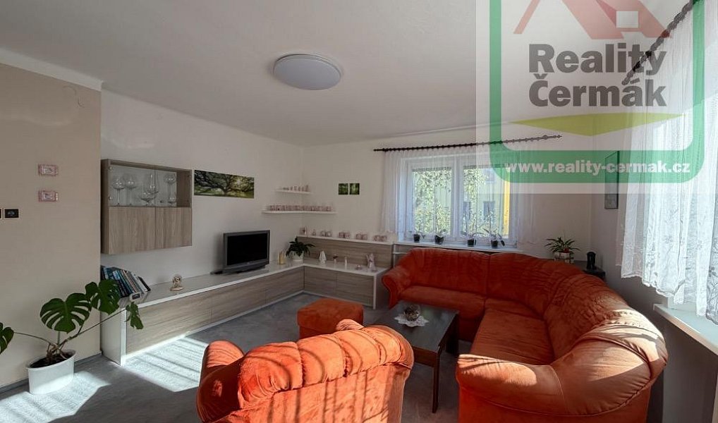 Prodej domu 300 m² s pozemkem 830 m², Holýšov – náhled fotky 21