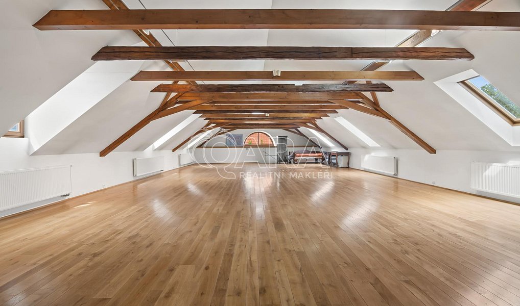 Prodej domu 470 m² s pozemkem 277 m², Praha – náhled fotky 4