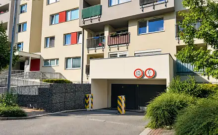 Pronájem garážového stání Praha 9, Kytlická, Kytlická, Praha 9 - Prosek
