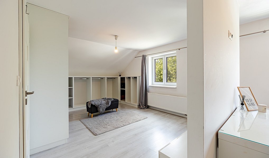 Prodej domu 206 m² s pozemkem 637 m², Staré Město – náhled fotky 15