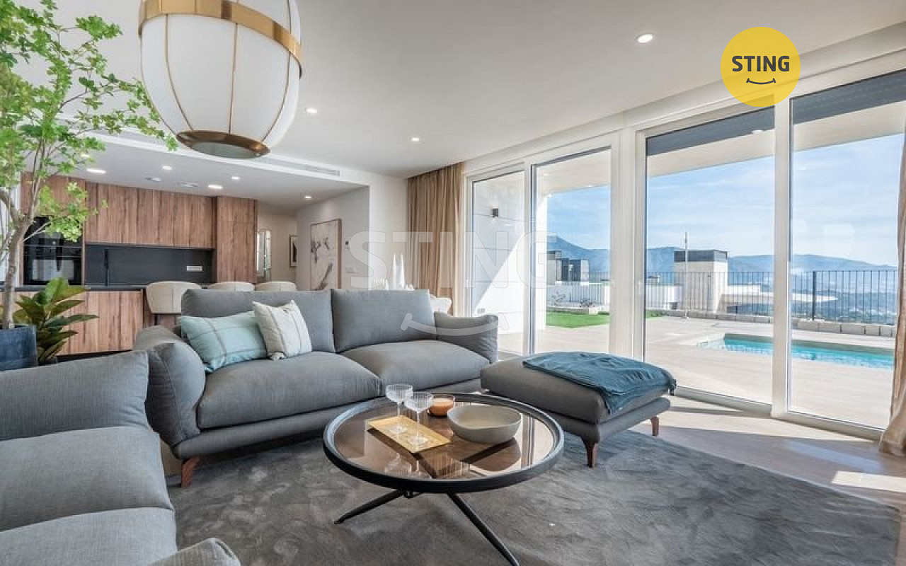 Prodej domu 340 m² s pozemkem 340 m²