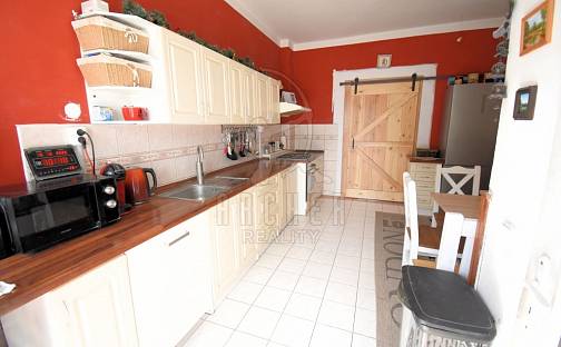 Prodej domu 210 m² s pozemkem 643 m², Dlouhá, Lovosice, okres Litoměřice