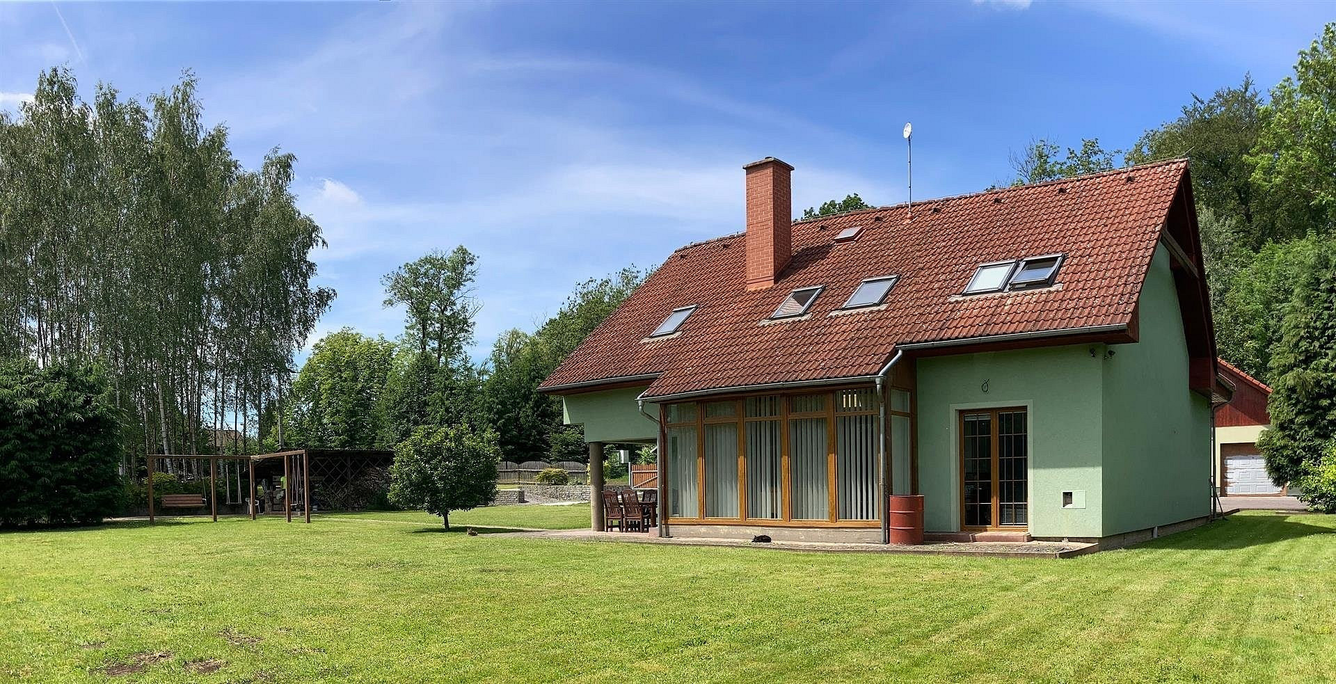 Prodej domu 200 m² s pozemkem 4 622 m² – fotografie 2