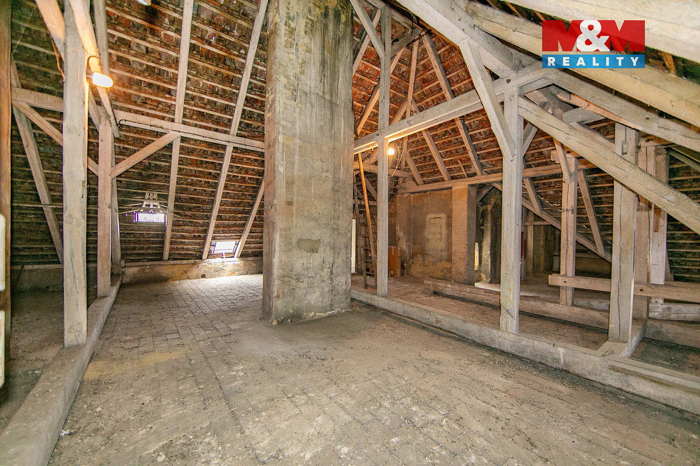 Prodej půdního prostoru, 124 m2, plzeň, ul. němejcova — photo 2