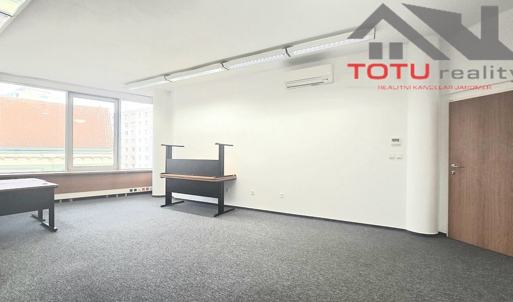 Pronájem kanceláře 39 m², Chrudim – náhled fotky 3