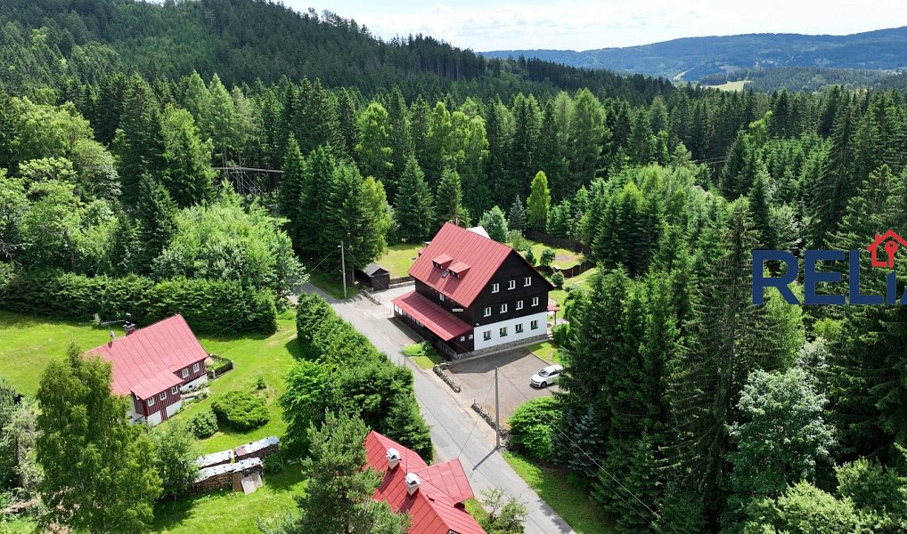 Prodej ubytovacího objektu 520 m², Lučany nad Nisou – náhled fotky 2
