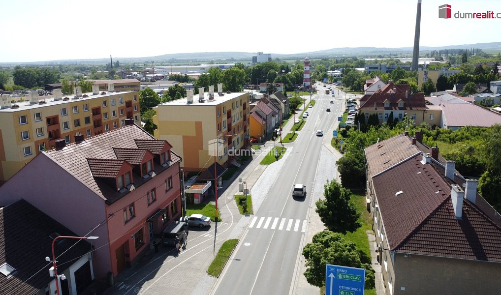 Pronájem obchodních prostor 137 m², Staré Město – náhled fotky 17
