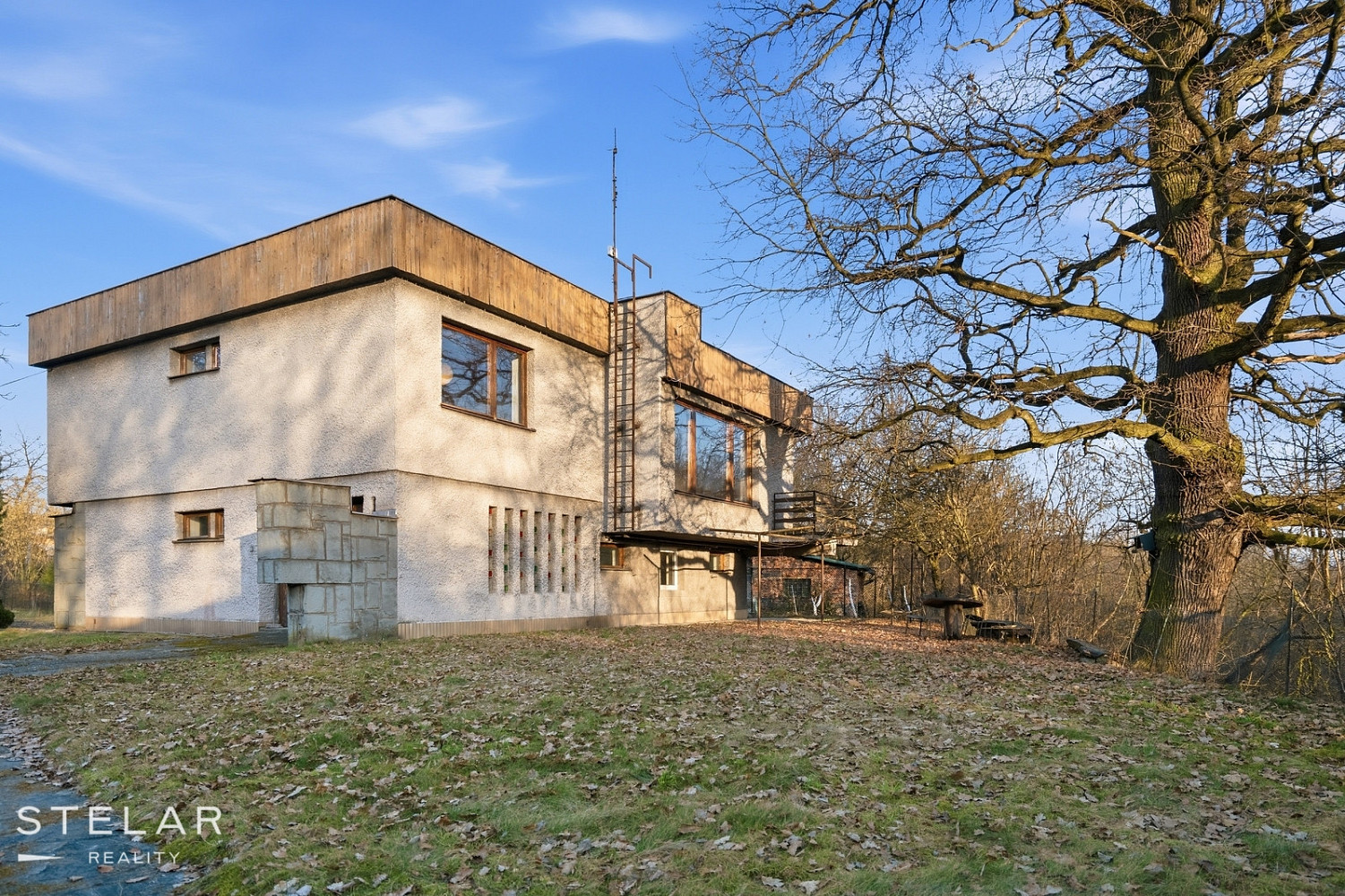 Prodej domu 216 m² s pozemkem 2 452 m² – fotografie 2