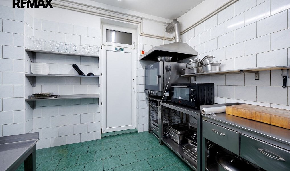 Prodej ubytovacího objektu 435 m², Hřensko – náhled fotky 14