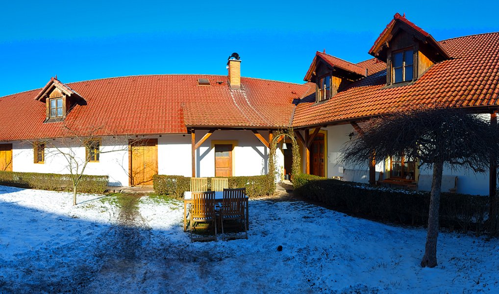 Prodej domu 400 m² s pozemkem 4 700 m², Golčův Jeníkov – náhled fotky 9