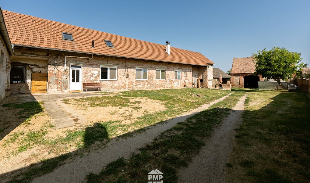 Prodej domu 238 m² s pozemkem 1 218 m², Malešovice – náhled fotky 36