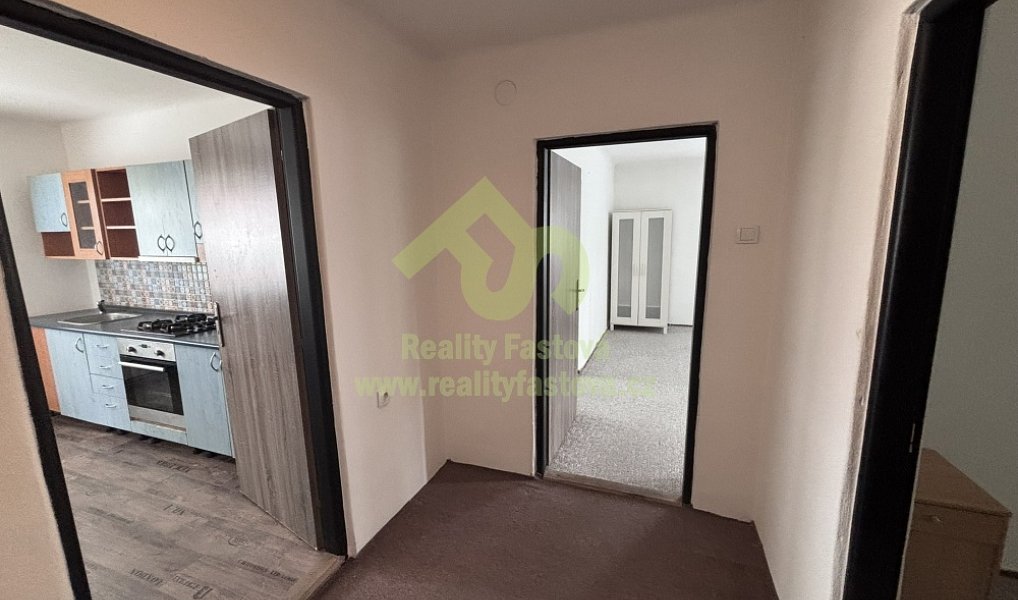 Prodej domu 228 m² s pozemkem 1 076 m², Rokycany – náhled fotky 32