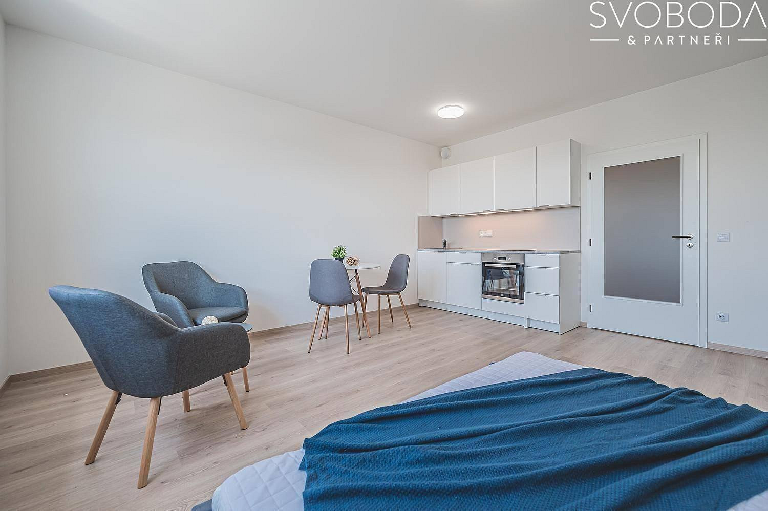 Pronájem bytu 1+kk 32 m² — photo 2