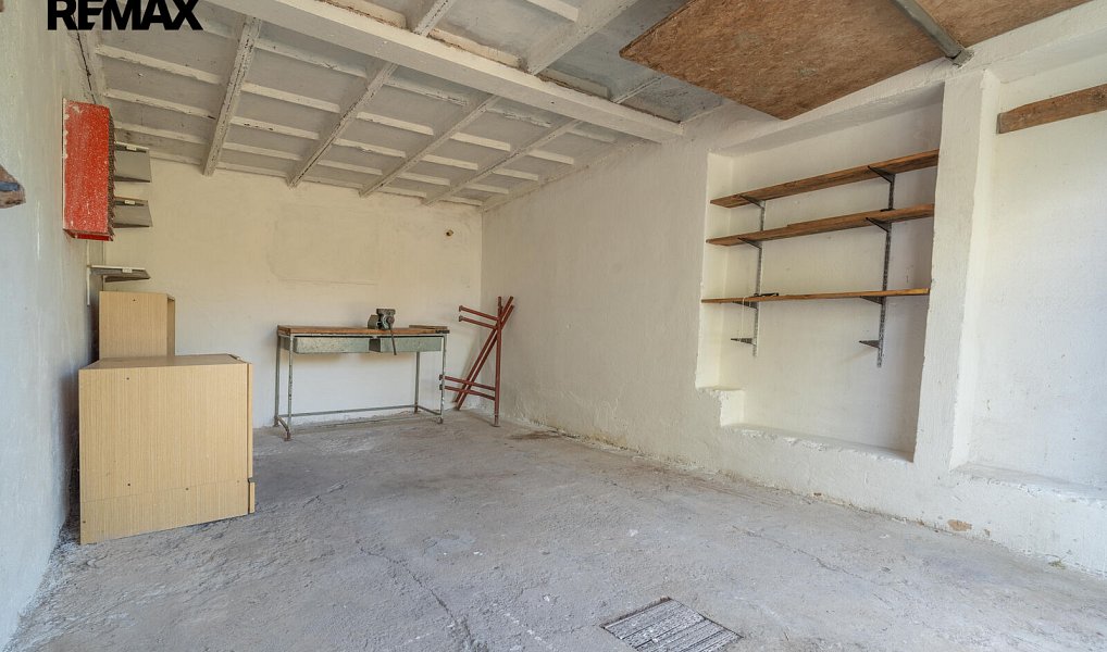 Prodej zděné garáže 21 m2 - Praha 9, Kbely, u Železnobrodské ulice parkování, sklad i investice, Praha – náhled fotky 5