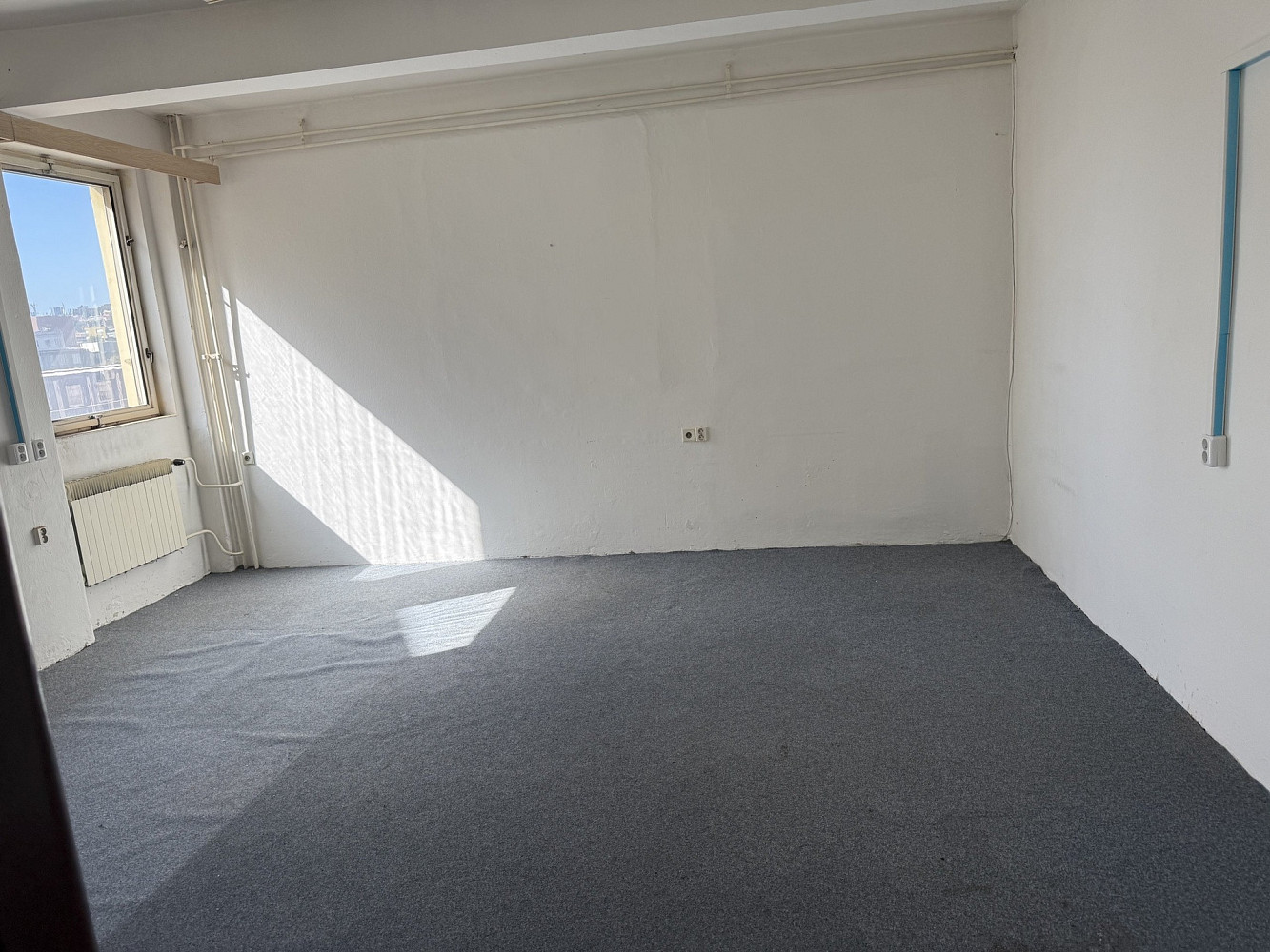 Pronájem kanceláře 28 m² – fotografie 3