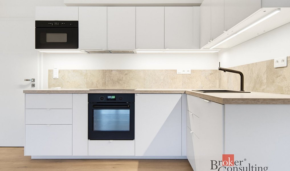 Prodej bytu 3+kk 104 m², Smiřice – náhled fotky 2