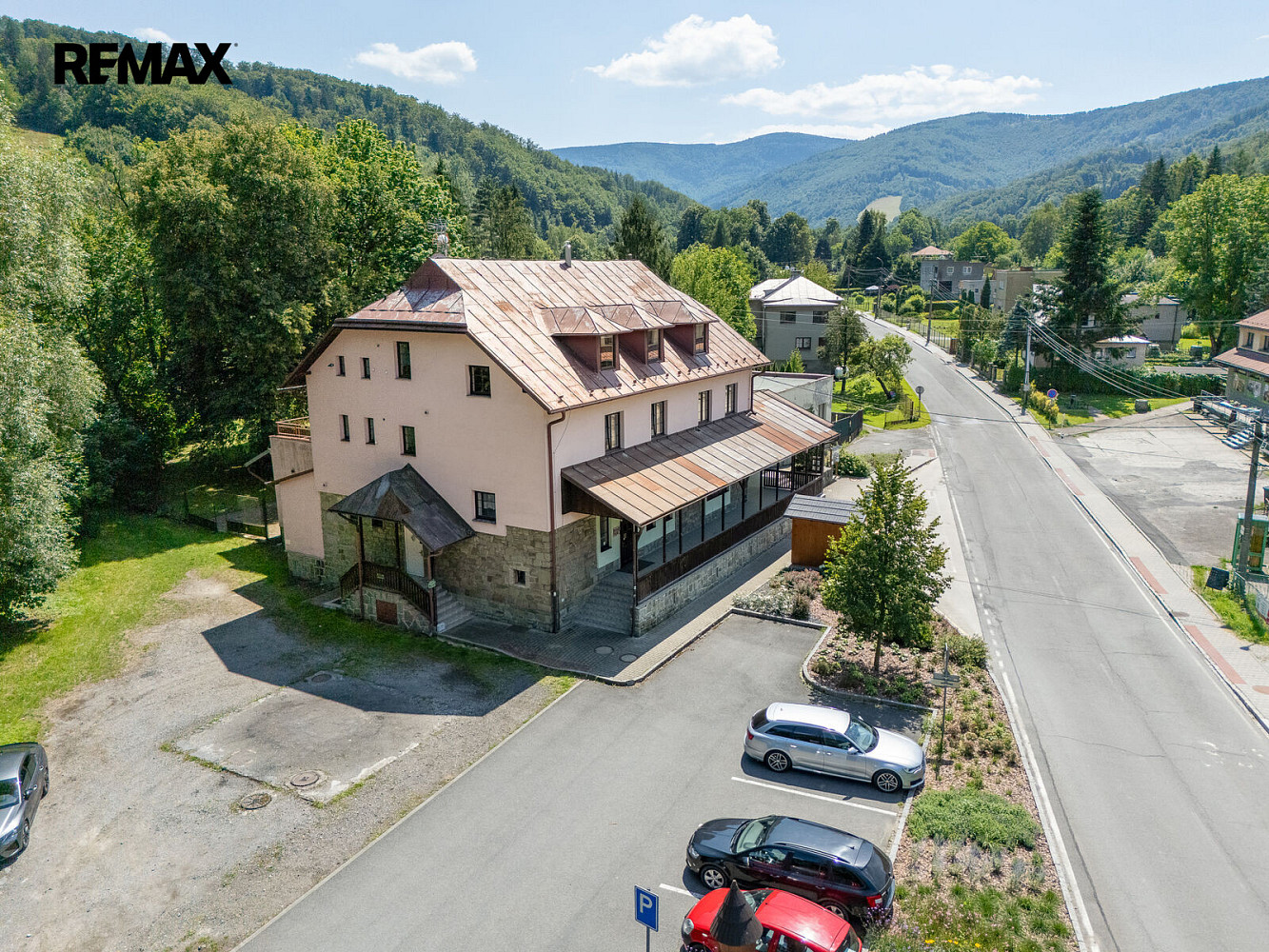 Prodej ubytovacího objektu 802 m²