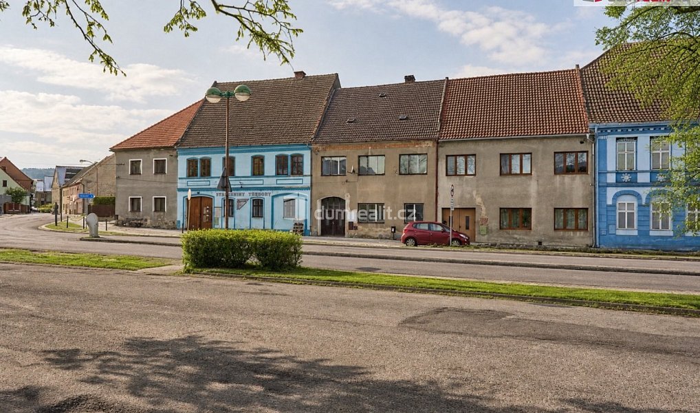 Prodej domu 200 m² s pozemkem 321 m², Kravaře – náhled fotky 35