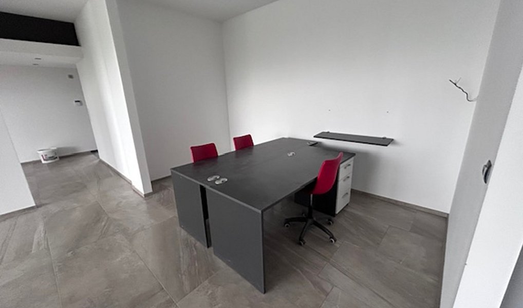Pronájem obchodních prostor 360 m², Cheb – náhled fotky 7