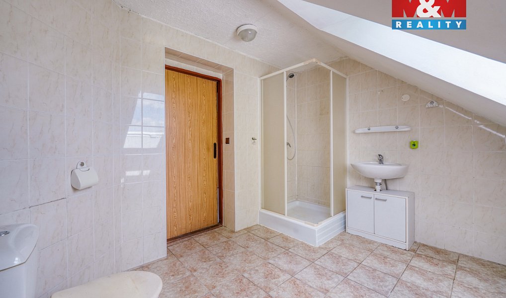 Prodej domu 600 m² s pozemkem 322 m², Šindelová – náhled fotky 13