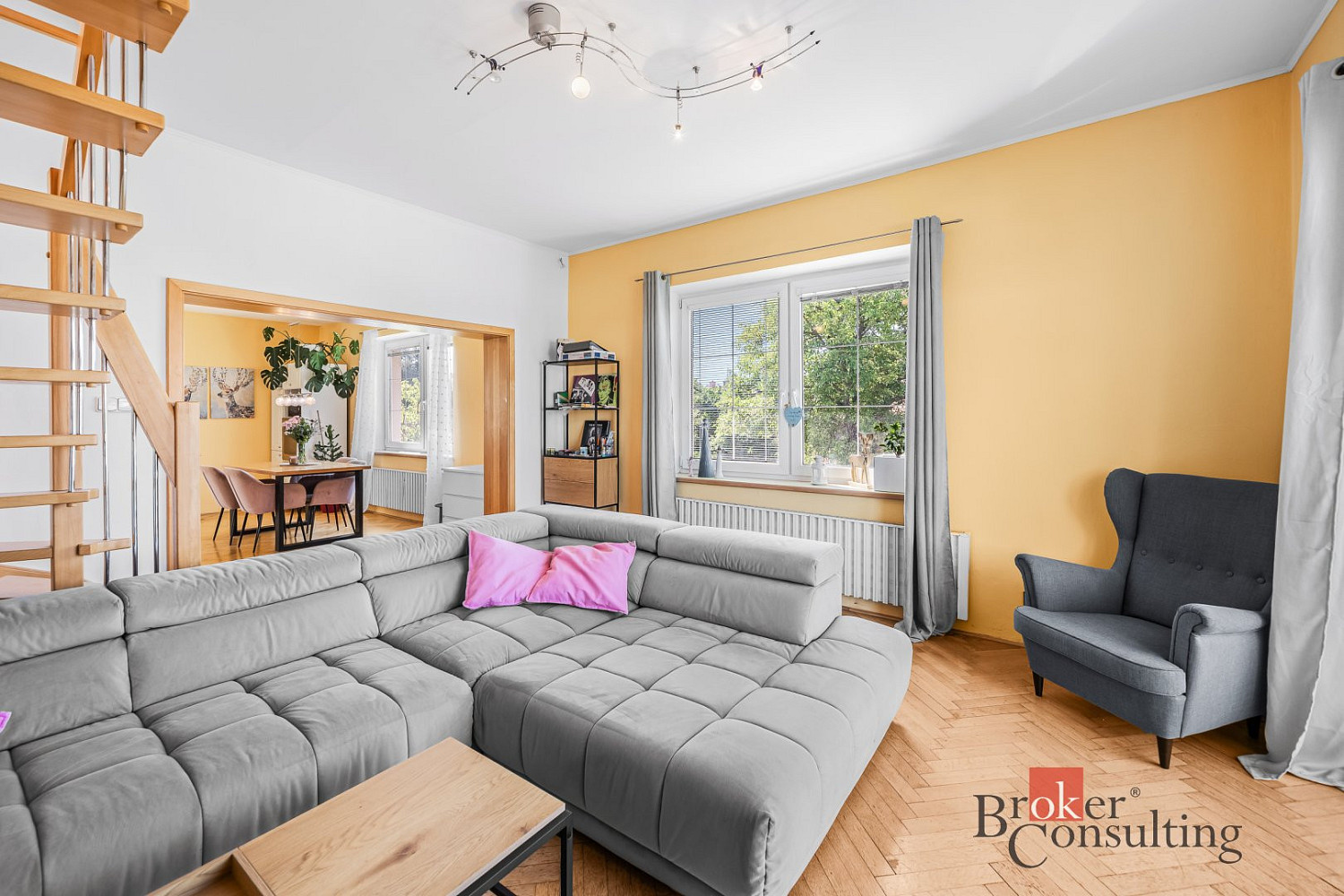 Prodej domu 250 m² s pozemkem 574 m² – fotografie 4