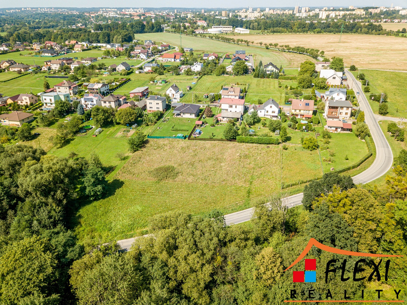 Prodej zahrady 945 m² – pohled 2
